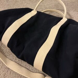 Brandy Melville Navy and Cream/White Duffle Bag